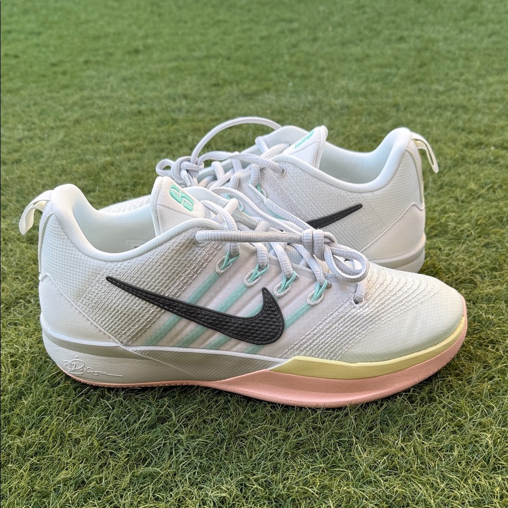 Nike Sabrina 3